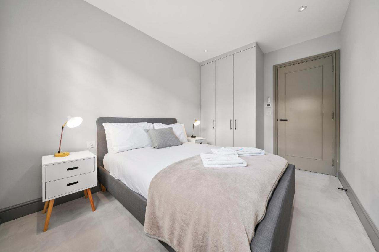 2 Bed Lux Near Free Wifi
